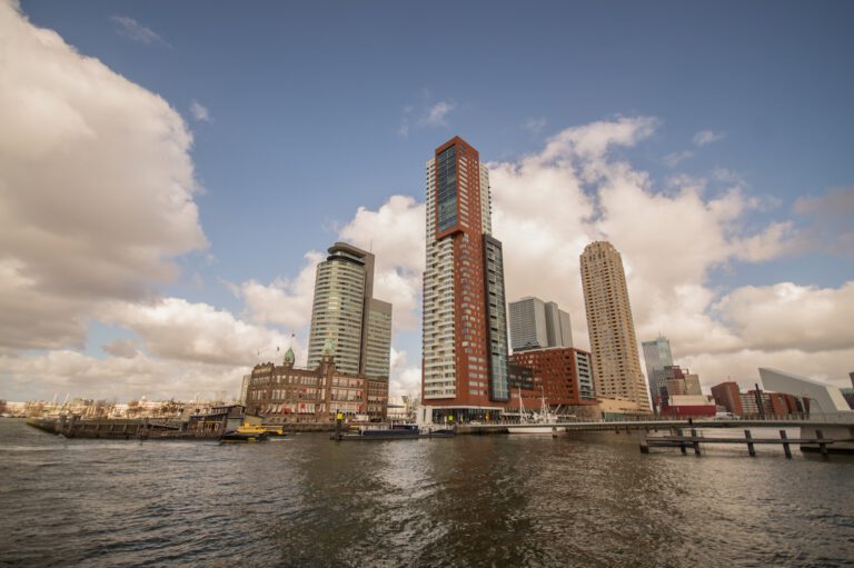 Mensen in Rotterdam zijn helemaal niet zo gelukkig