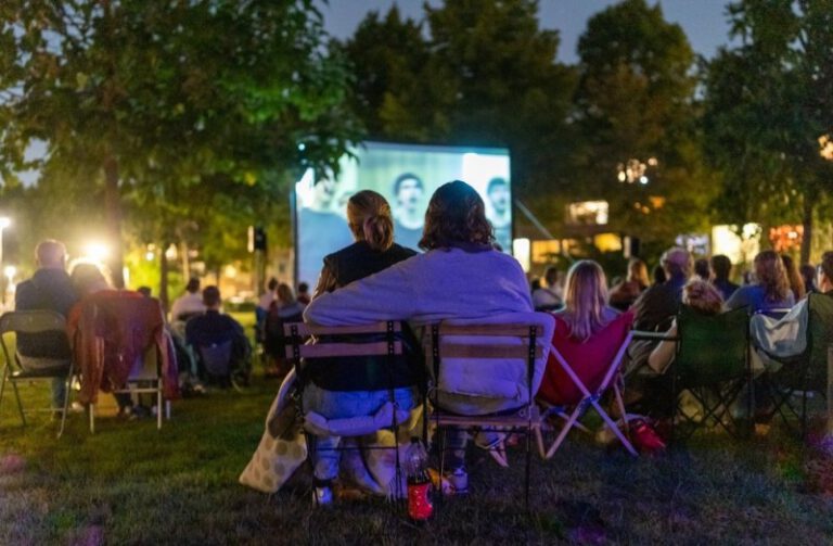 Film in het Park brengt de buurt samen op de Noorderhavenkade