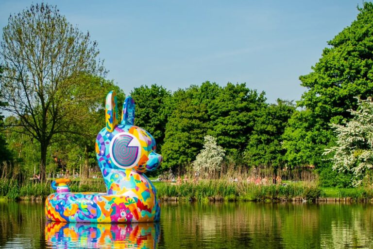 Badkonijn verdwijnt tijdelijk uit het Vroesenpark