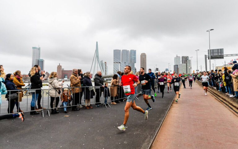 Let op: afsluitingen en omleidingen tijdens de Bruggenloop op zondag 14 december