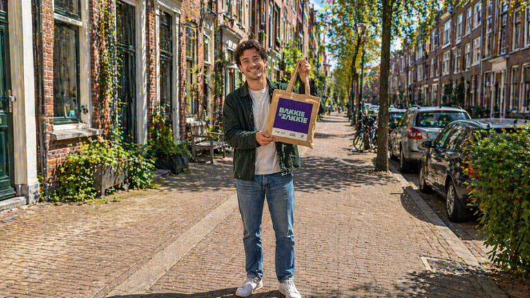 Wandelen én de stad schoonmaken: beloning voor afvalrapers